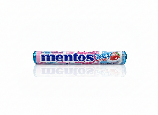 Mentos yogurt strawberry roll